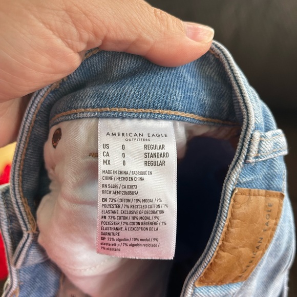 American Eagle Mom Jeans - Picture 3 of 5